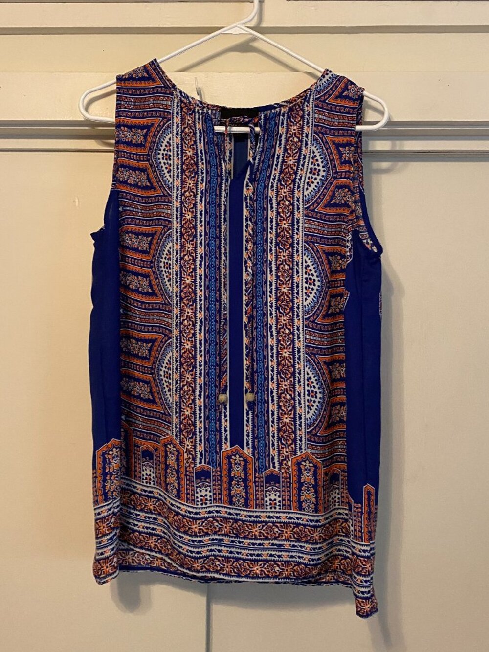 Cynthis Rowley, sleeveless, multi-design blue, light & breezy blouse, size L